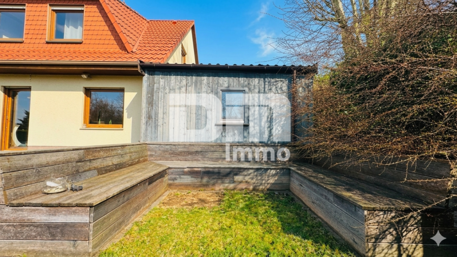 (R)eserviert!Modernes Wohnerlebnis mit großer Terrasse + Carport - Freisitz / Grillplatz